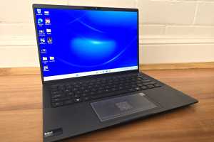 Dell Latitude 7450 Ultralight review: A mobile worker's best friend